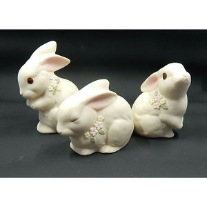 Oxford Bisque Bunny Rabbits with Applied Flowers Made in Malaysia Set of 3